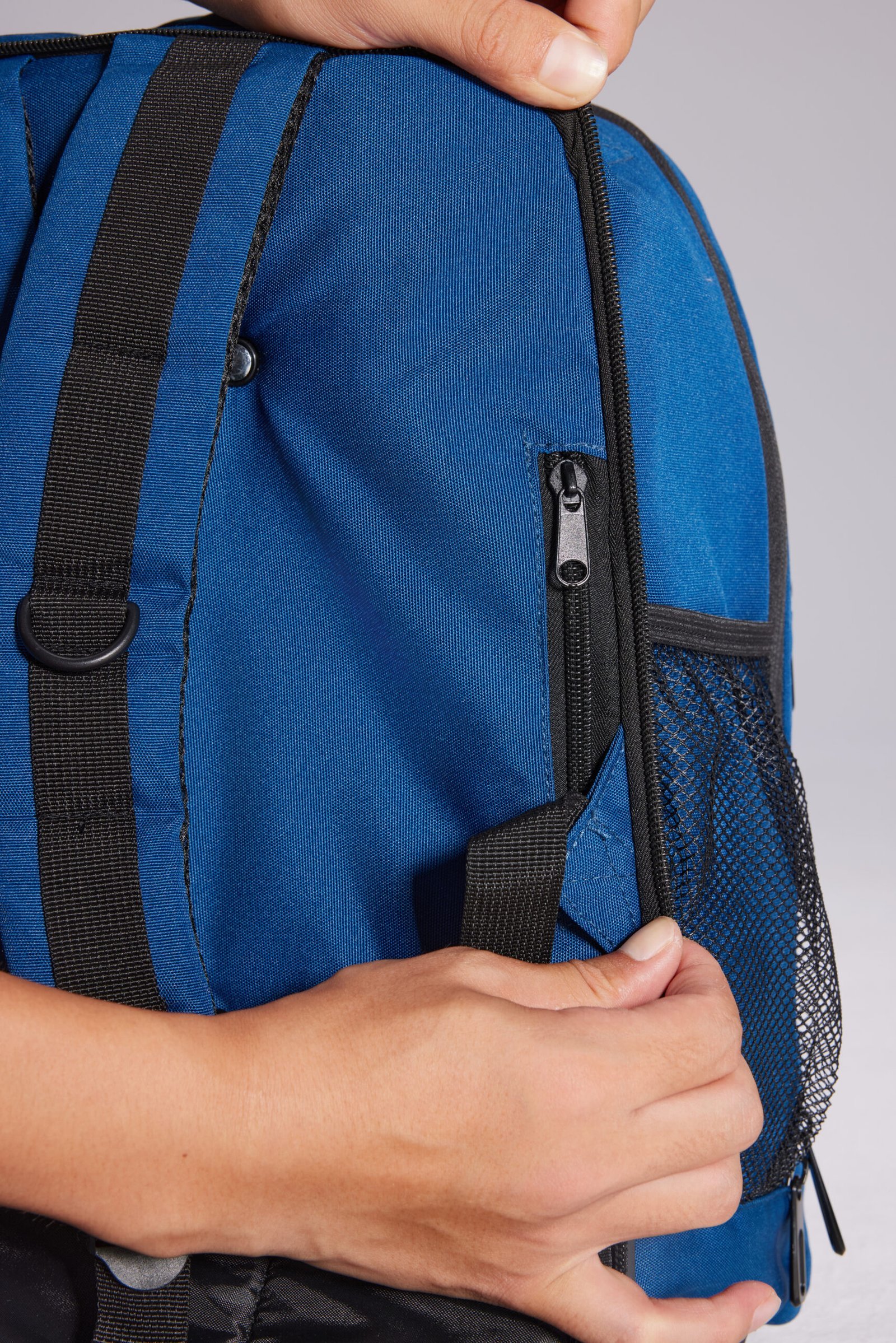 CabinFly Aircruiser Hybrid 40x30x20 Backpack with Wheels For Ryanair Wizzair Transavia Vueling Carry-on Luggage Blue - obrazek 11
