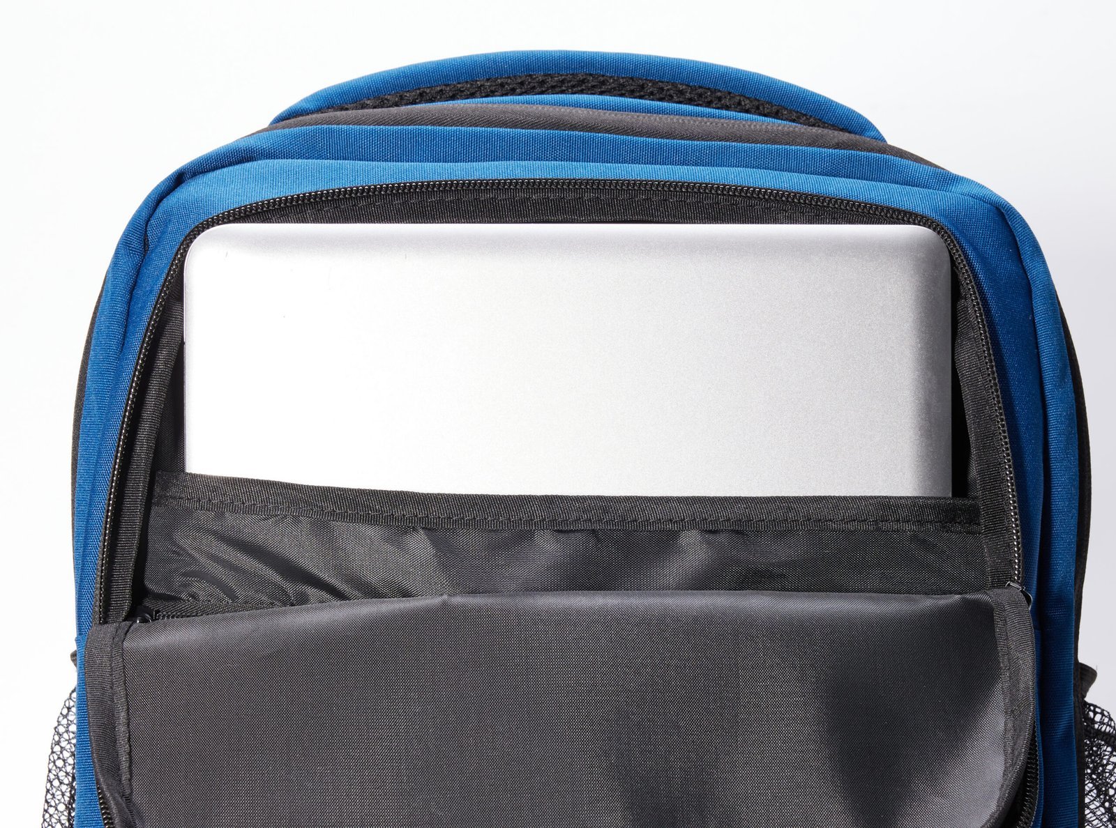 CabinFly Aircruiser Hybrid 40x30x20 Backpack with Wheels For Ryanair Wizzair Transavia Vueling Carry-on Luggage Blue - obrazek 5